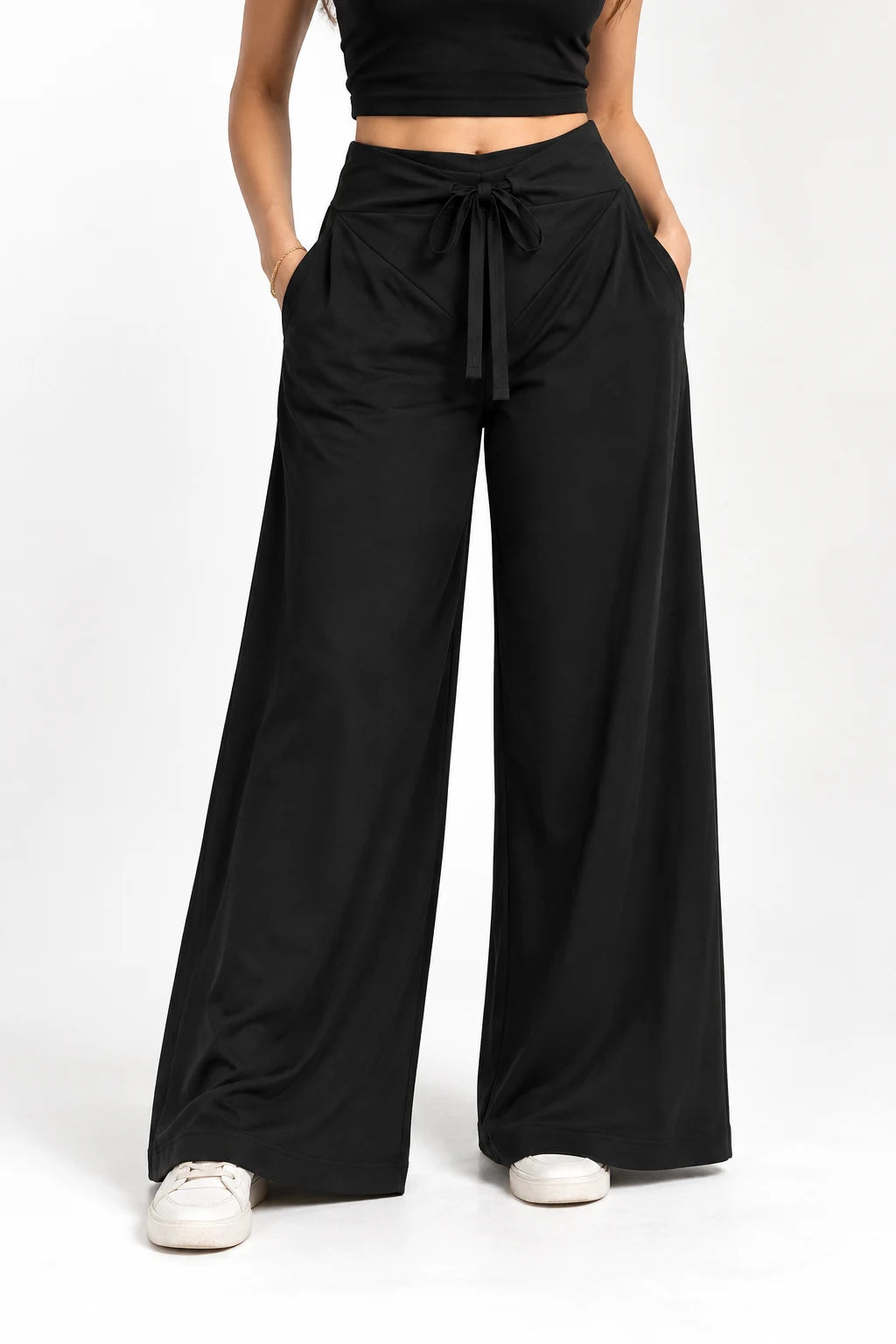 The Kissa Palazzo — Black
